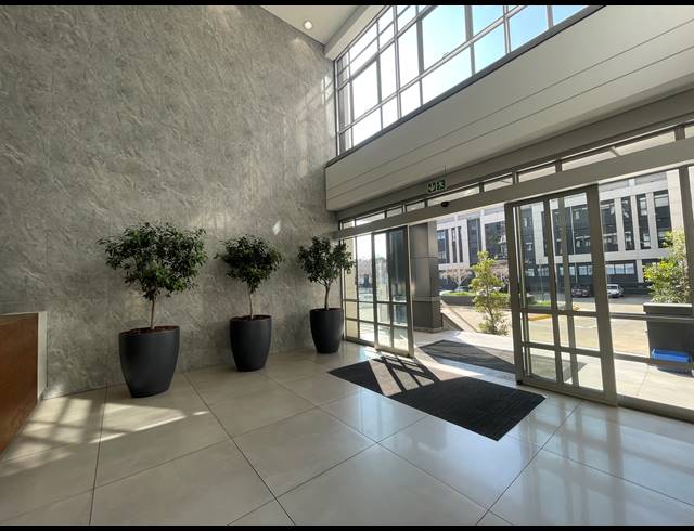 325M² OFFICE TO LET IN SANDTON CENTRAL
